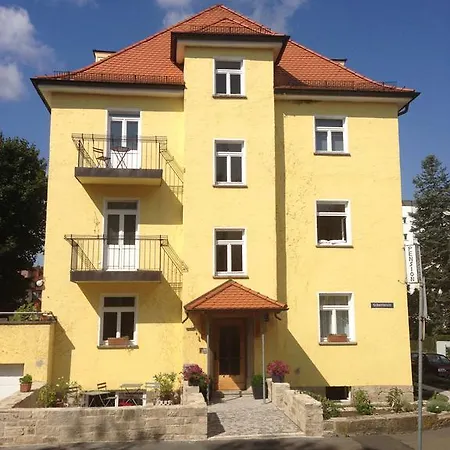 Achtzimmer