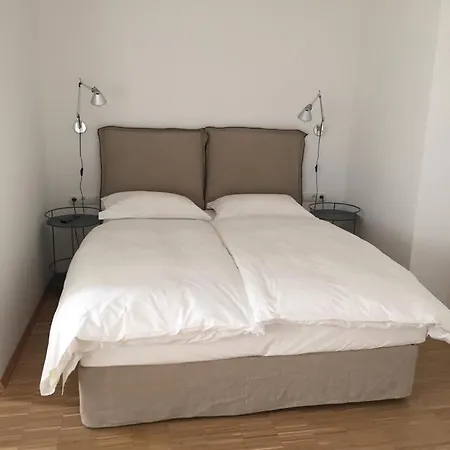 Achtzimmer 3* Würzburg